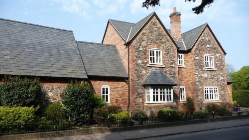 Keepers Lodge — 5-Star Luxury Hotel in Loughborough, United Kingdom