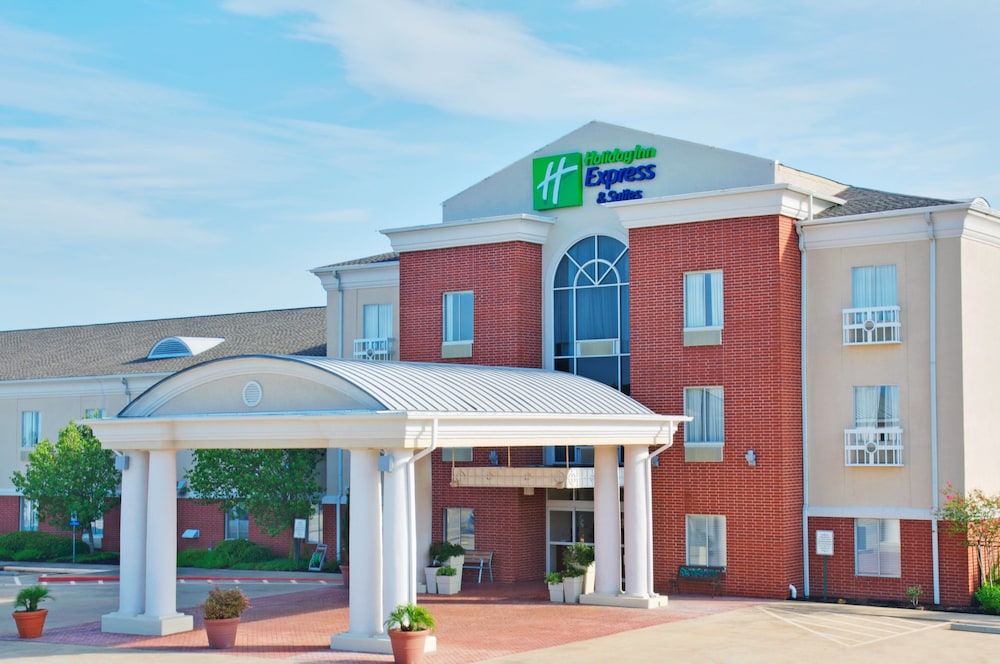 Holiday Inn Express Hotel & Suites Livingston - photo 21