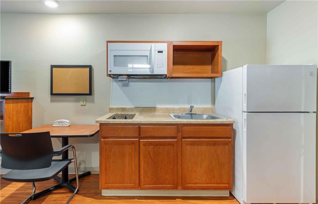 Extended Stay America Select Suites Atlanta Chamblee - photo 17