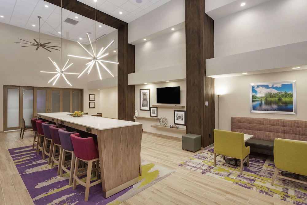 Hampton Inn & Suites Rocky Hill Hartford South - photo 51