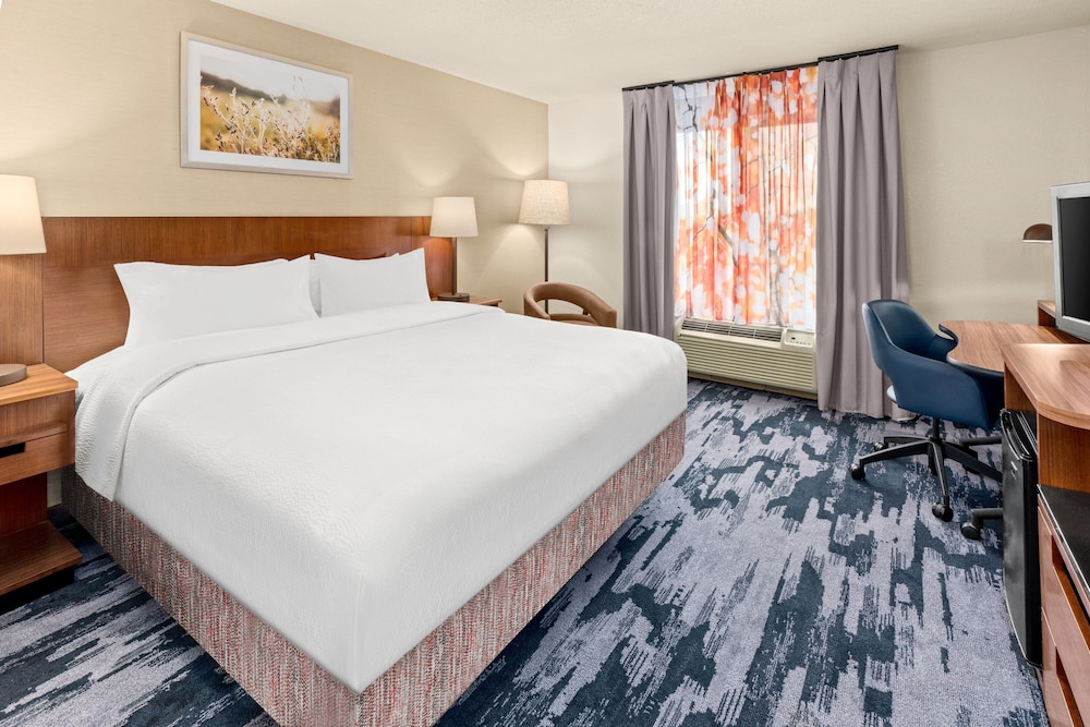 Fairfield Inn & Suites by Marriott San Antonio Market Square - photo 6