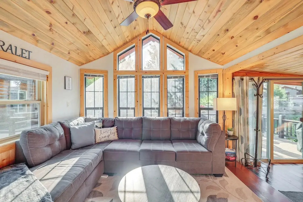4 Mi to Ski Resort: Pet friendly Breck Cabin - photo 2