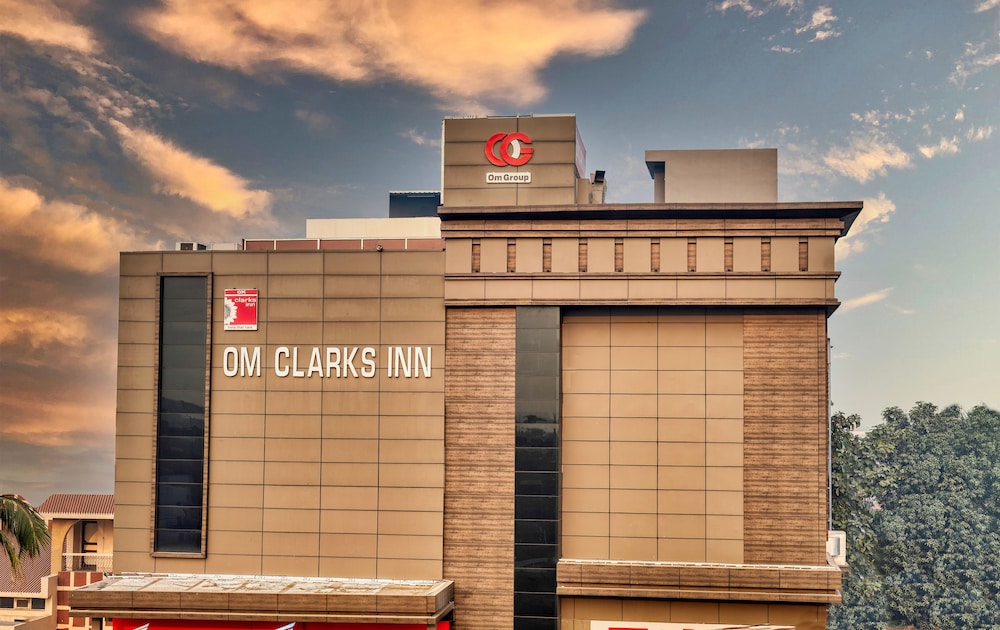 Om Clarks Inn Raebareli — Raebareli