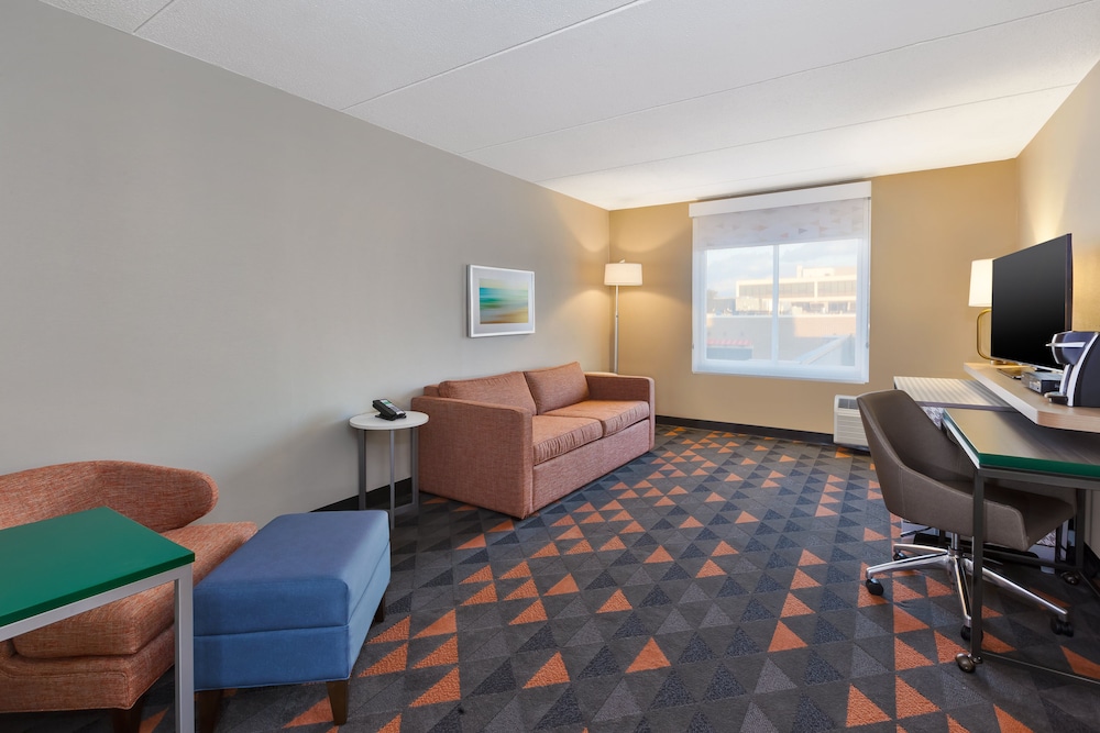 Holiday Inn Westbury Long Island by IHG - photo 10