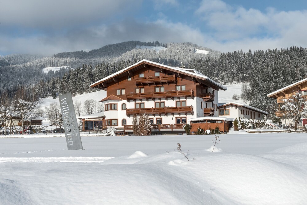 Harmls Aparthotel in Flachau, Austria