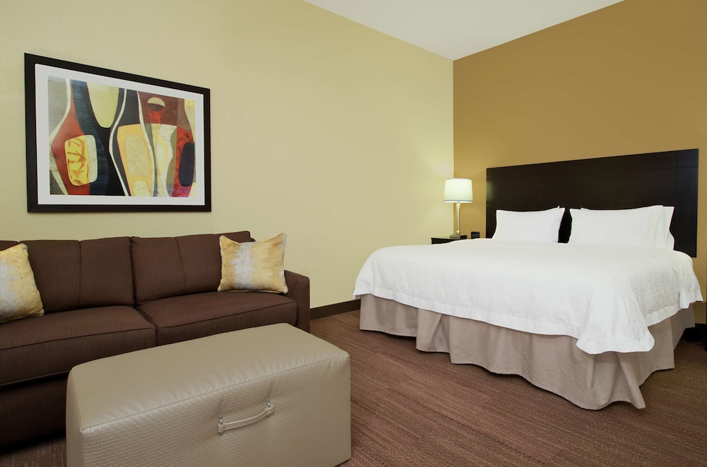 Hampton Inn Winfield - photo 17
