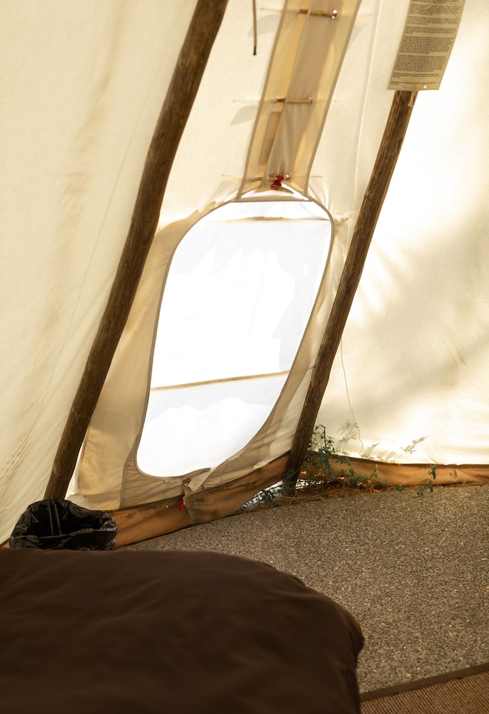 Kumsheen Rafting Resort - carbon neutral hotel in Merritt