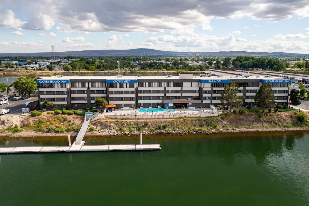 Clover Island Inn - featured photo