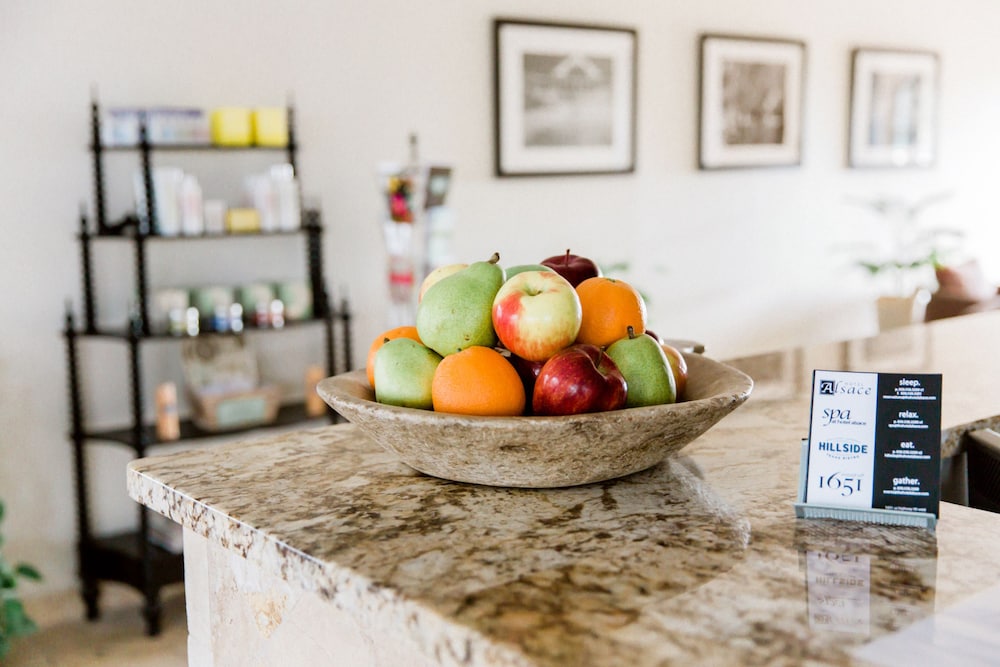 Hillside Boutique Hotel - photo 3