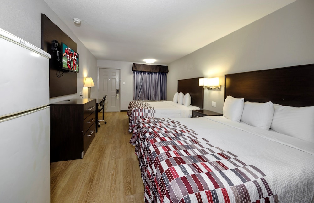 Red Roof Inn Arlington Entertainment District - photo 14