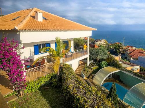 Indigo Star House — 4-Star Luxury Hotel in Ribeira Brava, Portugal