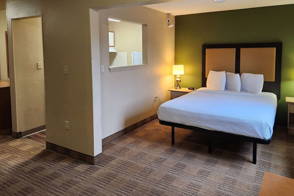 Suburban Studios Columbus Dublin - photo 3