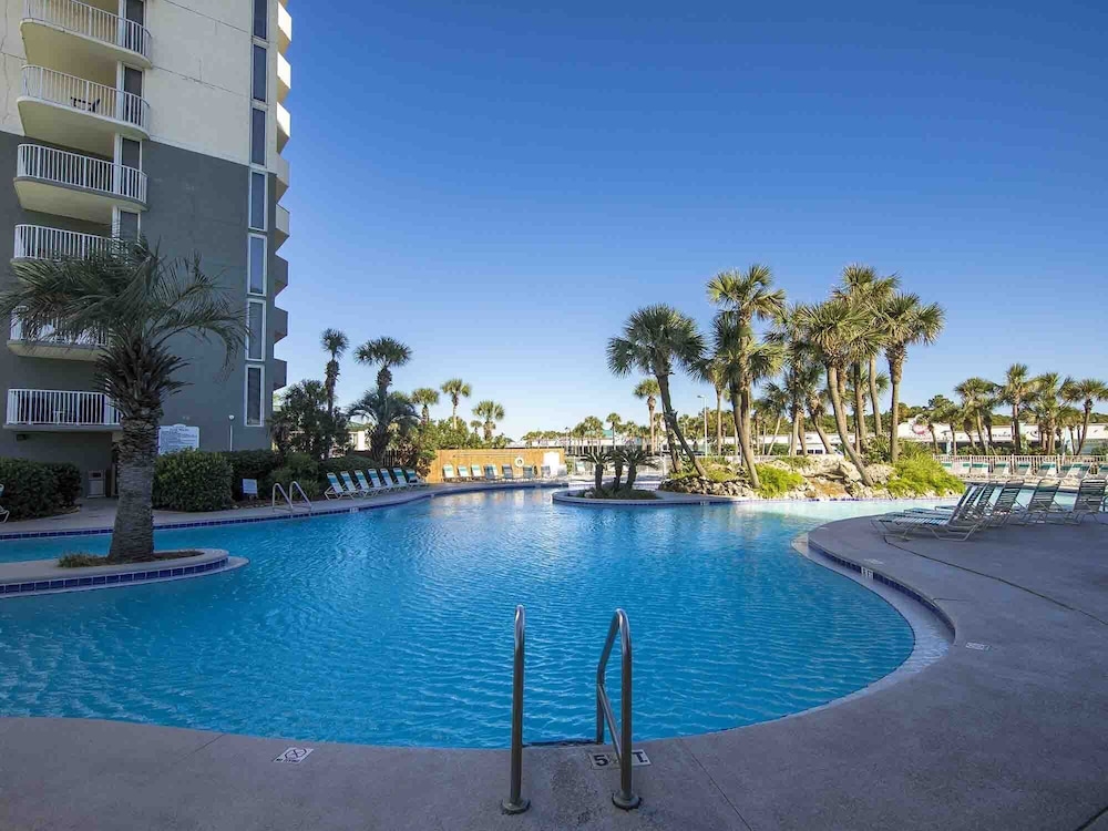 Long Beach Resort Tower II 3 Bedroom Apartment - photo 11