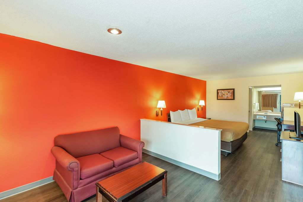 Econo Lodge Laurel - photo 15