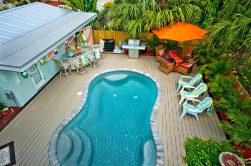 Angie's Place — 4-Star Luxury Hotel in Bradenton Beach, United States