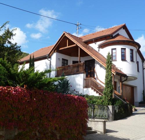 Ferienhaus Bohnert - carbon neutral hotel in Unknown City