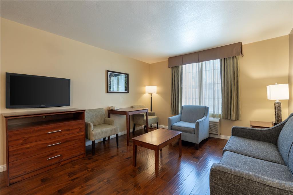 Best Western Plus John Jay Inn & Suites - photo 26