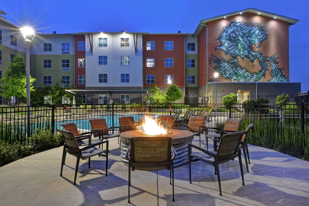 Homewood Suites by Hilton TechRidge Parmer @ I 35 - photo 23