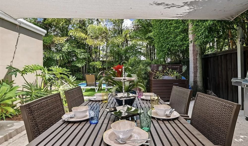 Wilton Manors Stunning Gated Oasis - photo 29