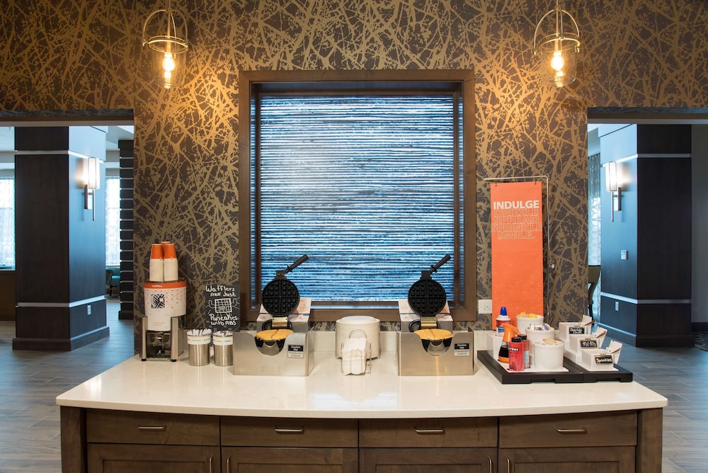 Hampton Inn & Suites Grand Rapids Downtown - photo 55
