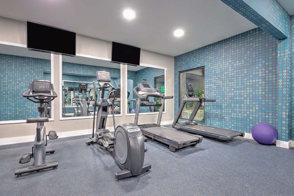 La Quinta Inn & Suites by Wyndham Alvarado - photo 17