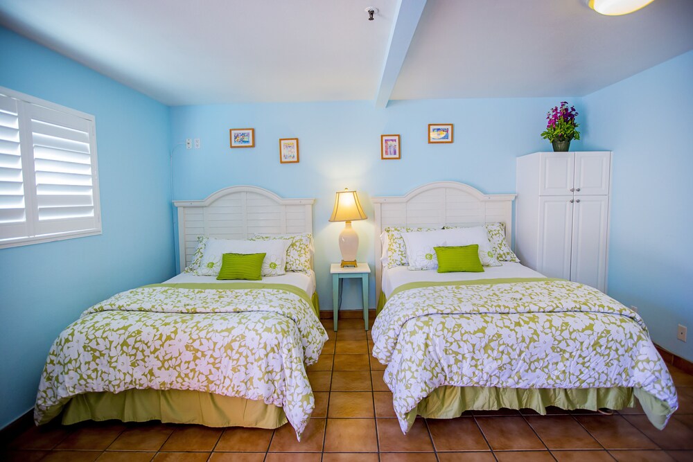 Leucadia Beach Inn - photo 20