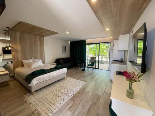 O complexe hebergement — hotel in La Villedieu-Du-Clain