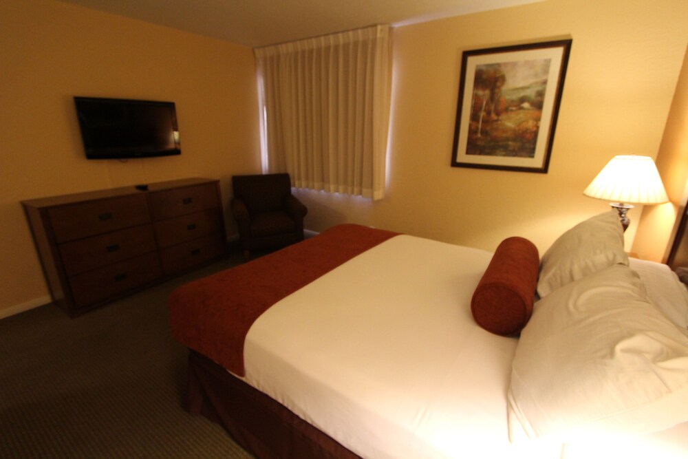 Lake Arrowhead Chalets a VRI resort - photo 3