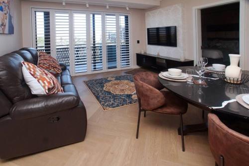 BGS Luxury Two bed Nine Palms