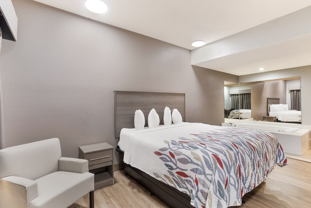 Red Roof Inn & Suites Corbin - photo 12