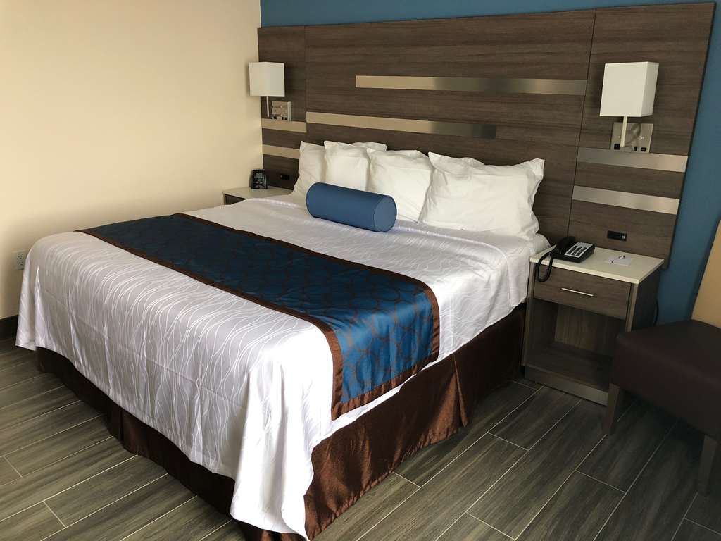 Best Western Plus Stadium Inn - photo 16
