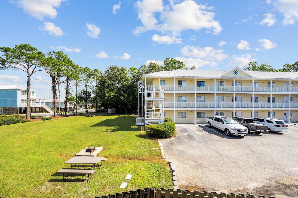 Wolf Bay Villas 208 — 4-Star Luxury Hotel in Orange Beach, United States