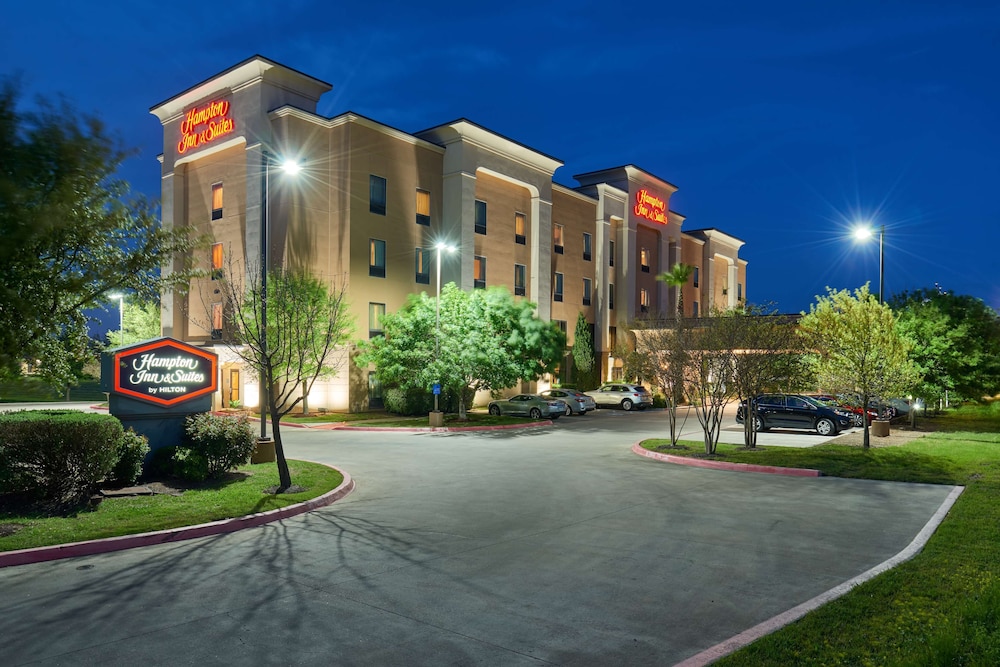 Hampton Inn & Suites Austin South Buda - photo 33