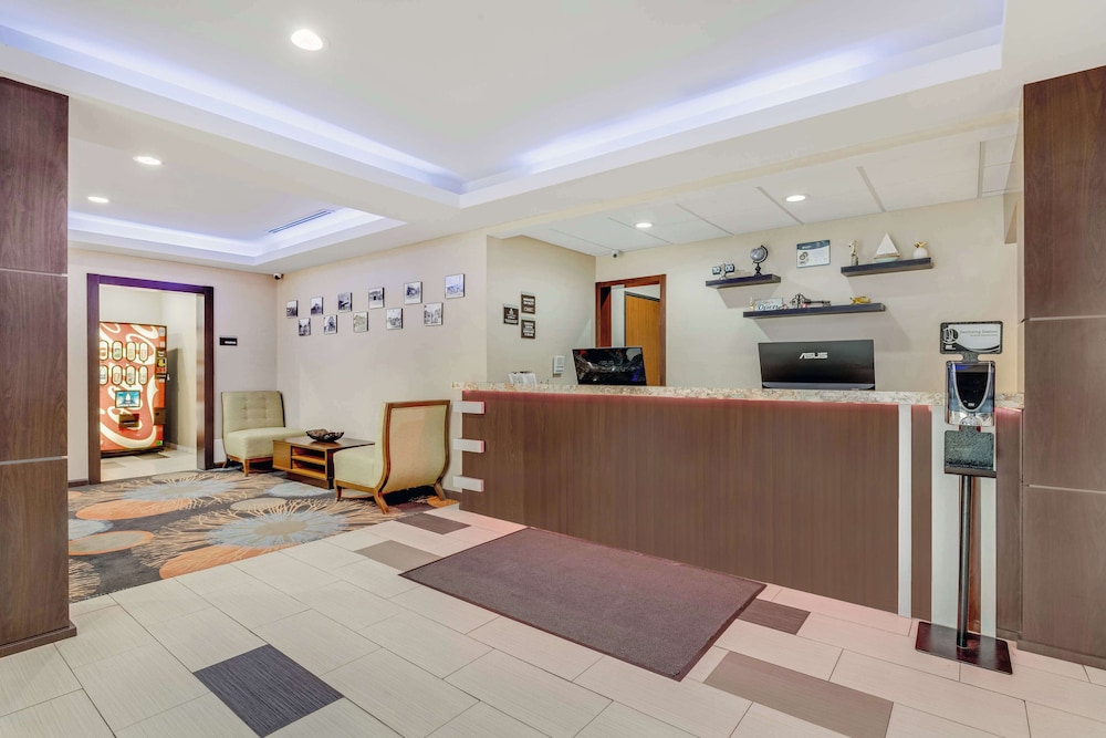 SureStay Plus Hotel by Best Western Owasso Tulsa North - photo 5