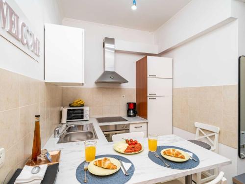 Apartment Larissa Studio Apartment with Terrace and Partial Sea View