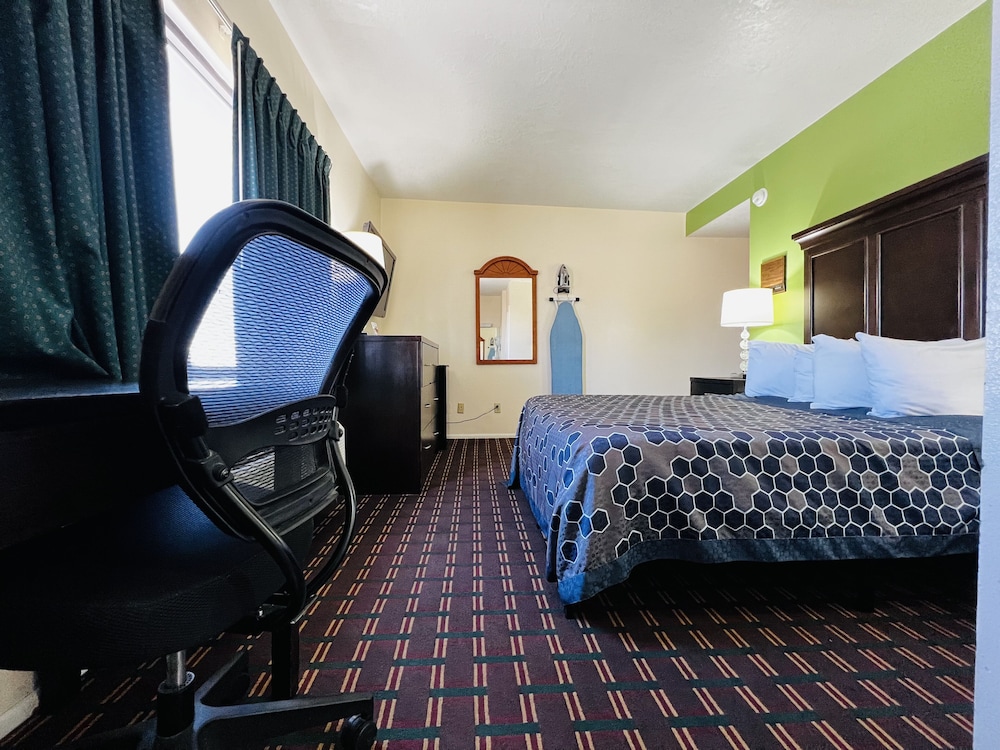 Vagabond Inn Cedar City - photo 15