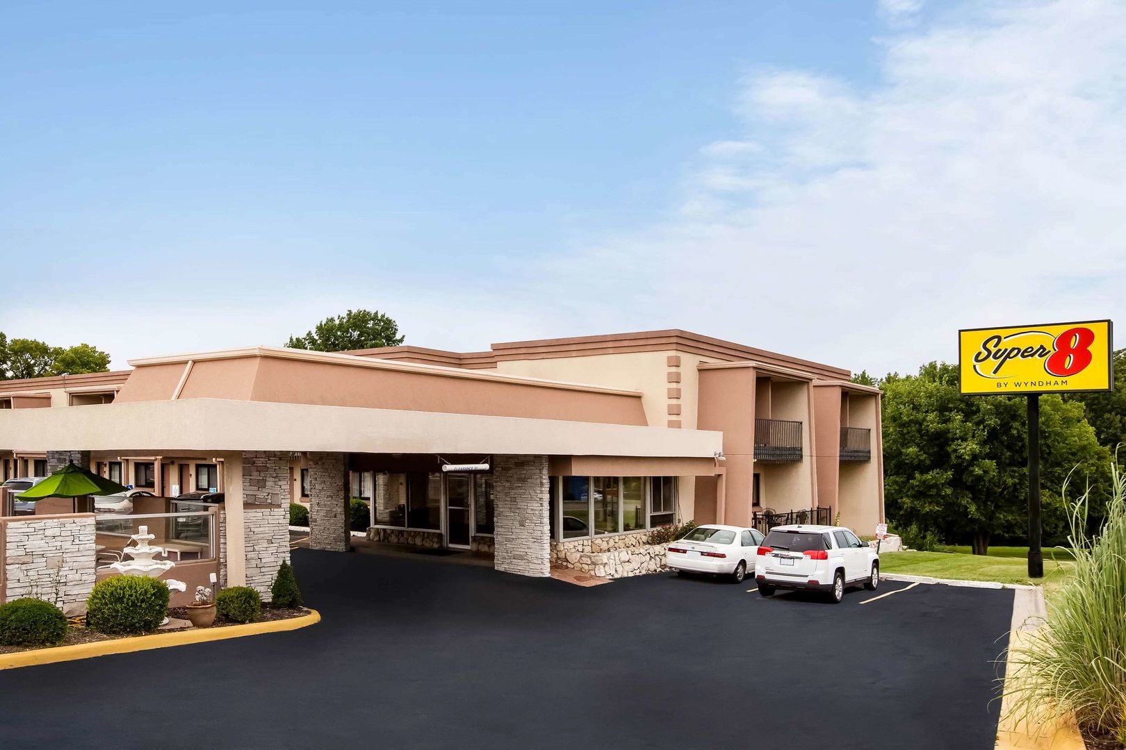 Super 8 by Wyndham Lawrence - photo 48