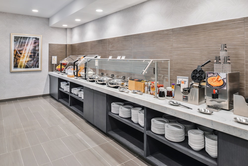 Fairfield Inn & Suites by Marriott Raleigh Cary - photo 33