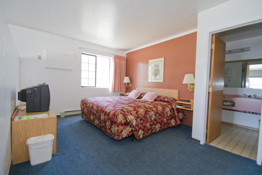 Brooks Street Motor Inn - photo 10