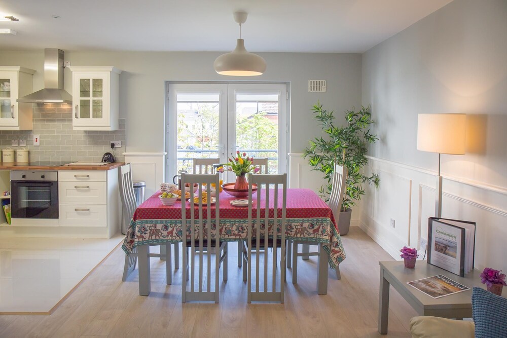 Pink Blossom — 5-Star Luxury Hotel in Clifden, Republic of Ireland
