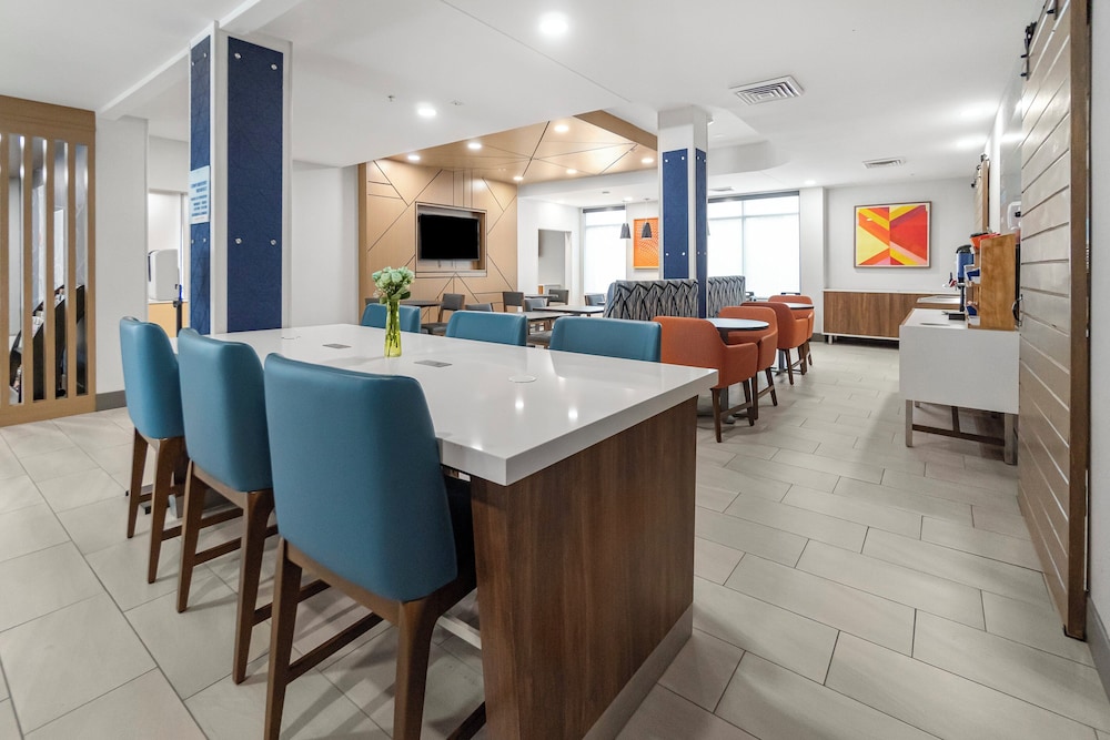 Holiday Inn Express Salt Lake City South Midvale by IHG - photo 42