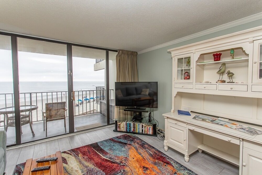 Royal Garden Resort 203 1 Bedroom Condo by RedAwning - photo 12