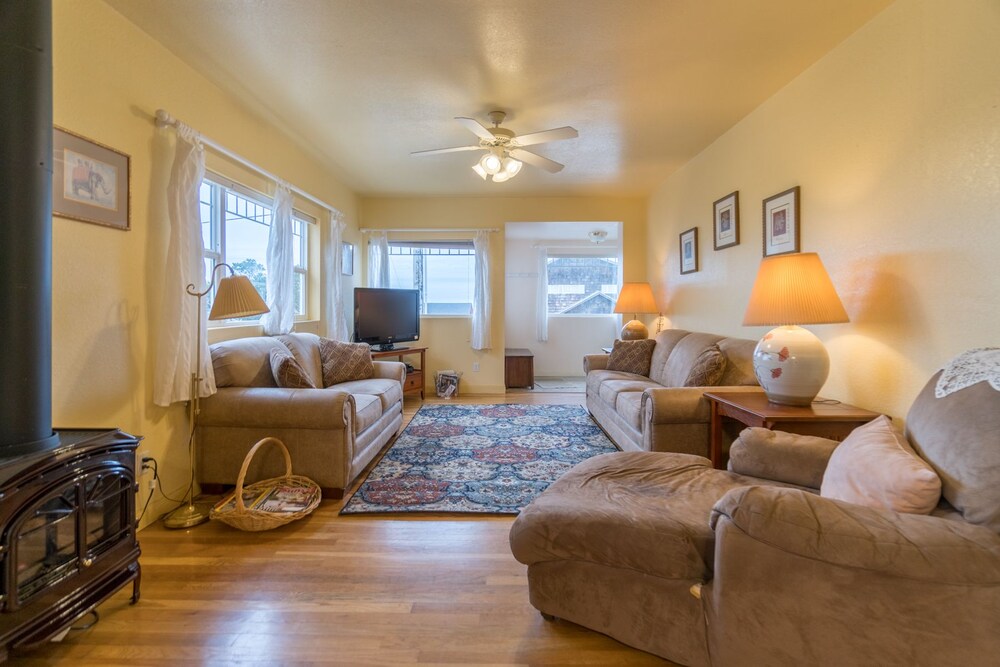 Cottage at Nye Beach — 4-Star Luxury Hotel in Newport, United States