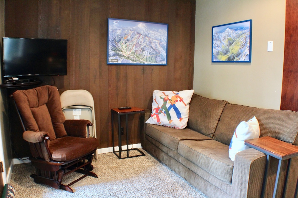 Crystal Chalets Condominiums at Crystal Mountain Ski Resort - photo 91