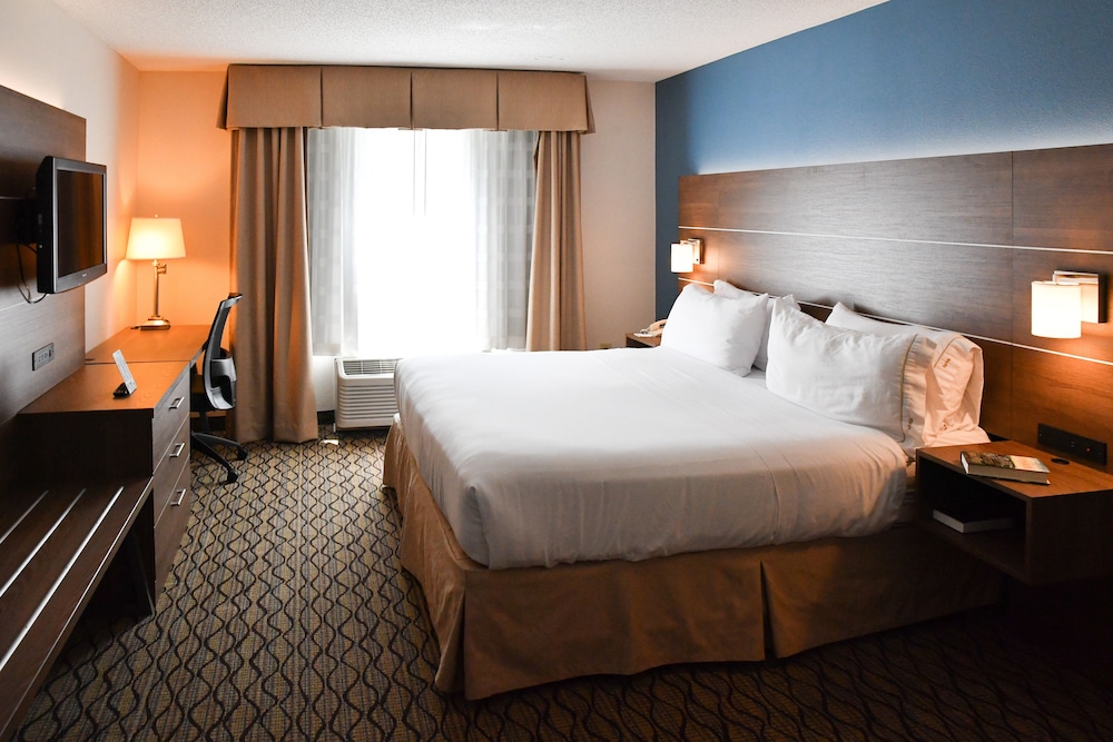 Holiday Inn Express Hotel & Suites Concord by IHG - photo 15
