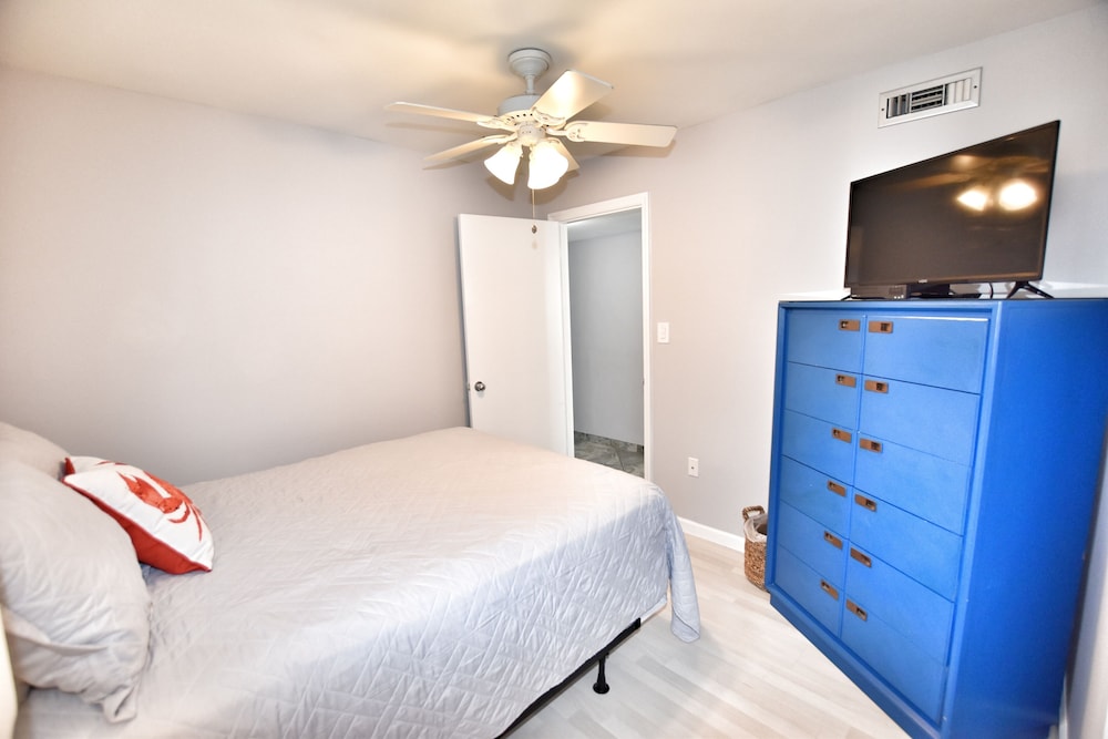 0212 Waters Edge Resort 3 Bedroom Condo by RedAwning - photo 8