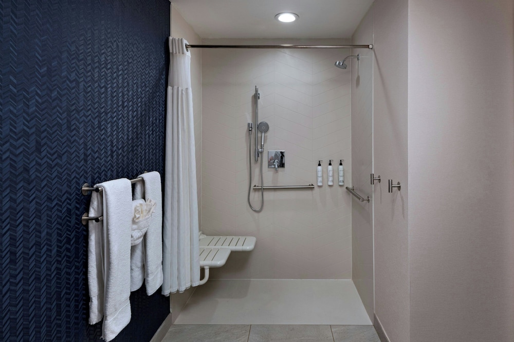 Fairfield by Marriott Inn & Suites Austin Downtown - photo 30