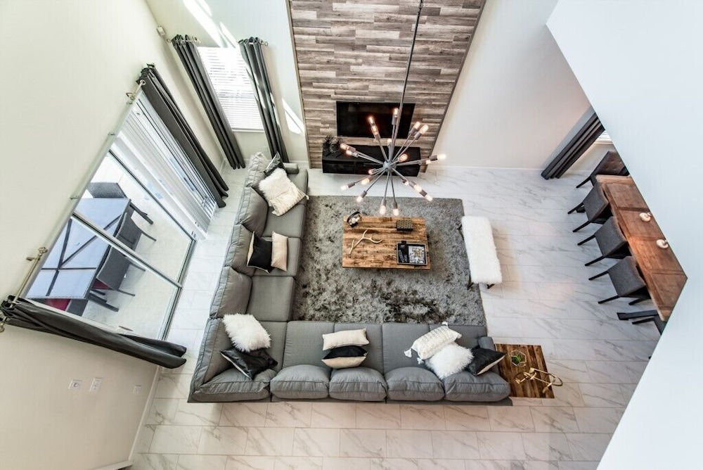 5 Bedroom Resort Villa with Game Room & Pool - photo 17
