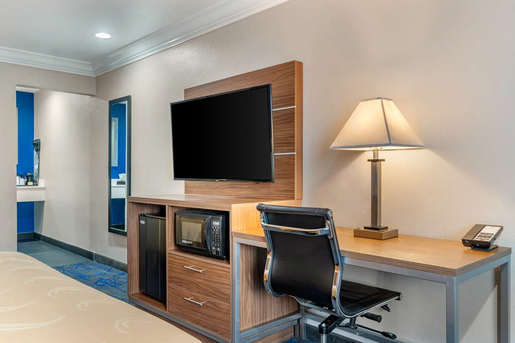 Quality Inn & Suites Vacaville - photo 12