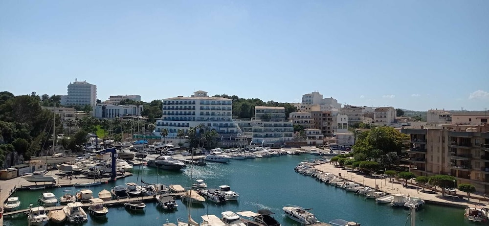 Portodrach Aparthotel & Suites — 4-Star Luxury Hotel in Manacor, Spain